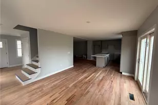 124 Birch Swamp Rd, Warren, RI 02885 - Photo 3