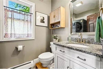 1061 Narragansett Boulevard, Cranston, RI 02905 - Photo 19