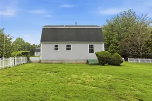 49 Harvest Rd, Middletown, RI 02842 - Photo 39