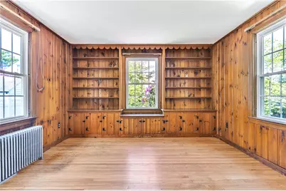 172 Hoyt Avenue, East Providence, RI 02916 - Photo 17