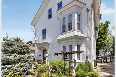 34 Appleton Avenue, Pawtucket, RI 02860 - Photo 3