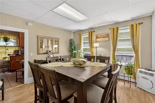 34 Appleton Ave, Pawtucket, RI 02860 - Photo 9