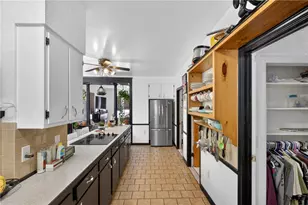 34 Appleton Ave, Pawtucket, RI 02860 - Photo 21