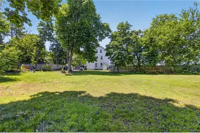 34 Appleton Avenue, Pawtucket, RI 02860 - Photo 41