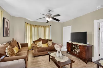 34 Appleton Avenue, Pawtucket, RI 02860 - Photo 5