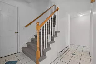 40 Conanicus Rd, Narragansett, RI 02882 - Photo 29