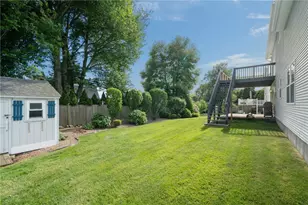 40 Conanicus Rd, Narragansett, RI 02882 - Photo 11