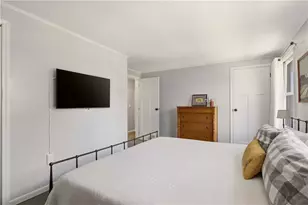 13 Tilley Ave, Newport, RI 02840 - Photo 17