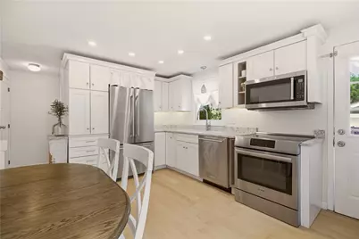13 Tilley Avenue, Newport, RI 02840 - Photo 31