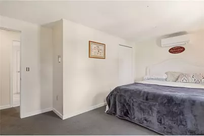 13 Tilley Avenue, Newport, RI 02840 - Photo 37