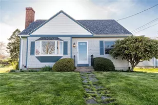 95 Douglas Ave, Portsmouth, RI 02871 - Photo 1