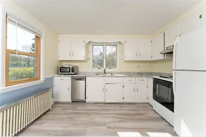 95 Douglas Avenue, Portsmouth, RI 02871 - Photo 7