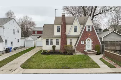28 Rosewood Avenue, Cranston, RI 02905 - Photo 1