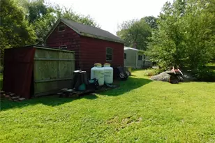 9 Buckeye Brook Rd, Charlestown, RI 02813 - Photo 3