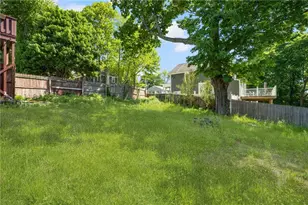 17 Padelford Ave, East Providence, RI 02915 - Photo 27