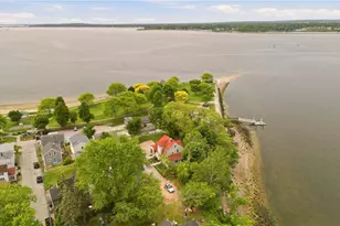 1 Sabin St, East Providence, RI 02915 - Photo 3