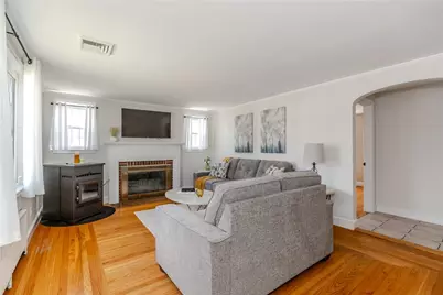 11 Palm Boulevard, Warwick, RI 02888 - Photo 7