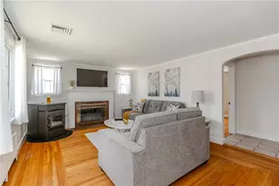 11 Palm Blvd, Warwick, RI 02888 - Photo 7