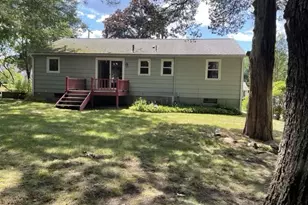 36 Edmond Dr, Warwick, RI 02886 - Photo 13