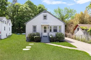 3 Albro Ln, Coventry, RI 02816 - Photo 3