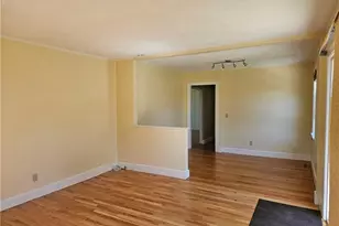 44 2nd St, North Kingstown, RI 02852 - Photo 9
