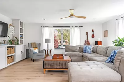 18 Waterman Street, Bristol, RI 02809 - Photo 15