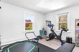 18 Waterman St, Bristol, RI 02809 - Photo 23