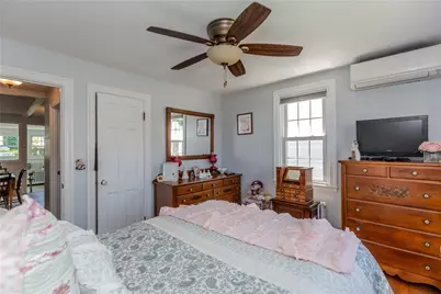 24 Columbus Boulevard, Cranston, RI 02910 - Photo 19