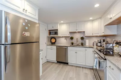 24 Columbus Boulevard, Cranston, RI 02910 - Photo 31