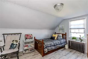 24 Columbus Blvd, Cranston, RI 02910 - Photo 23