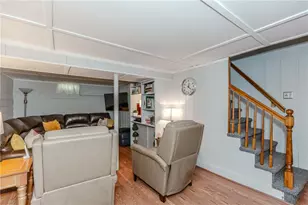 24 Columbus Blvd, Cranston, RI 02910 - Photo 27