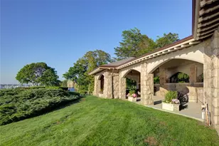 127 Harrison Ave, Newport, RI 02840 - Photo 49