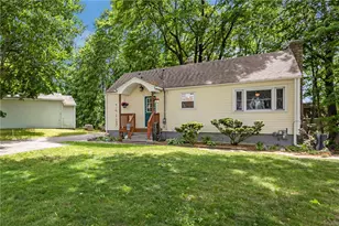 1223 Cumberland Hill Rd, Woonsocket, RI 02895 - Photo 3