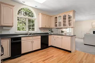 95 River Farm Dr, East Greenwich, RI 02818 - Photo 17