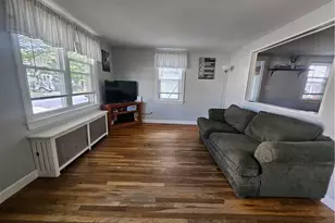 11 Jones Ave, Pawtucket, RI 02861 - Photo 7