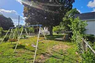 11 Jones Ave, Pawtucket, RI 02861 - Photo 23