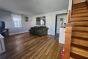 11 Jones Ave, Pawtucket, RI 02861 - Photo 5