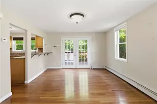 865 Pontiac Ave, Cranston, RI 02910 - Photo 9