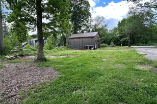 1381 Putnam Pike, Glocester, RI 02814 - Photo 41