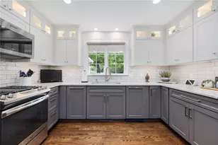 80 Douglas Dr, North Kingstown, RI 02874 - Photo 9