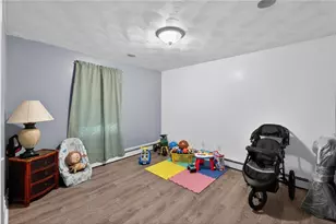 37 Mercy St, Providence, RI 02909 - Photo 11