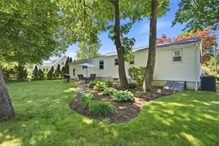 14 Stone Ave, Warwick, RI 02889 - Photo 3