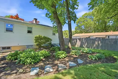 14 Stone Avenue, Warwick, RI 02889 - Photo 27