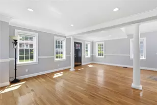 5 Thayer Pl, Warwick, RI 02888 - Photo 3