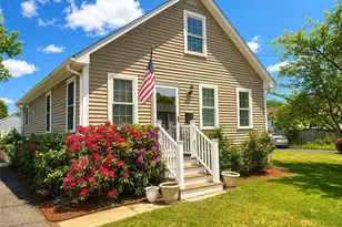 5 Thayer Pl, Warwick, RI 02888 - Photo 1