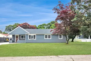 6 Sweeney Ln, Bristol, RI 02809 - Photo 1