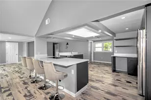 6 Sweeney Ln, Bristol, RI 02809 - Photo 5