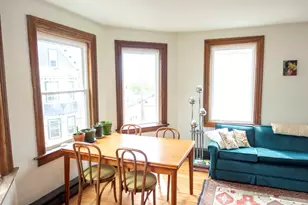 30 Royal St, Providence, RI 02906 - Photo 7