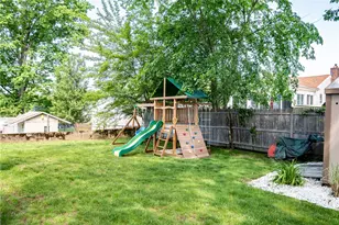 207 Phillips St, Woonsocket, RI 02895 - Photo 3