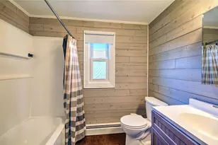 72 Vermont St, Cranston, RI 02920 - Photo 19